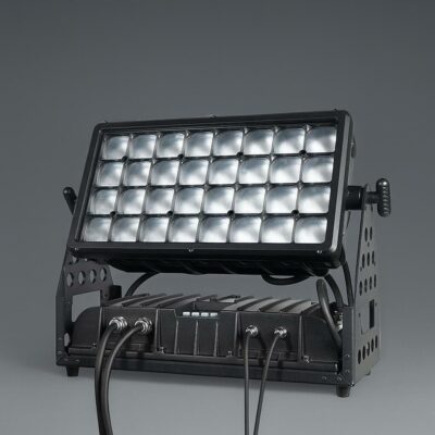 Radiant 3240 RGBW Wall Washer